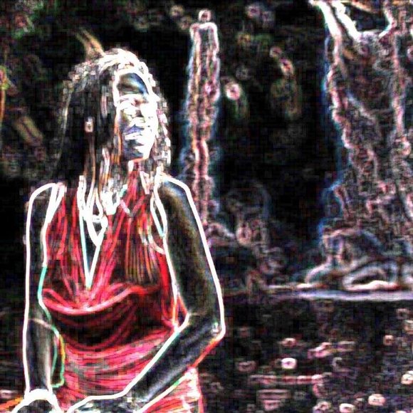 Meet your Posher, Caroline - Picture 1 of 1